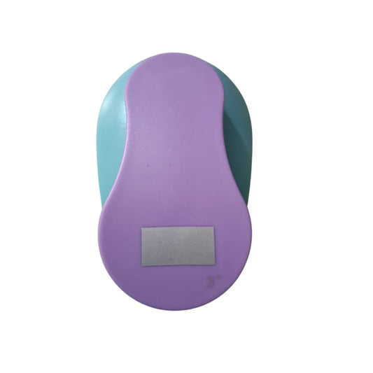 Shop the finest 3-inch rectangle craft paper punch at Qasimstationers.pk. Enjoy competitive prices and elevate your crafting projects effortlessly!