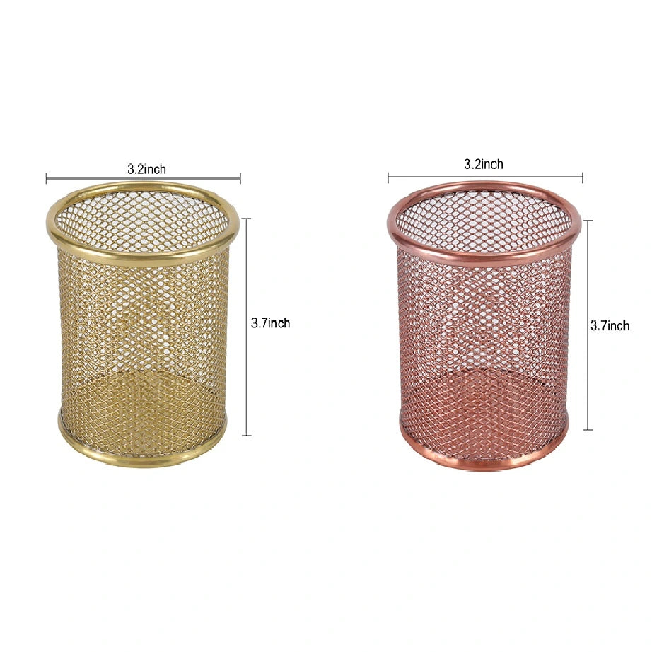 Organize your desk with our chic metal pen stand and pencil holder. Crafted in golden copper, it serves as a stylish holder for office supplies and makeup brushes.