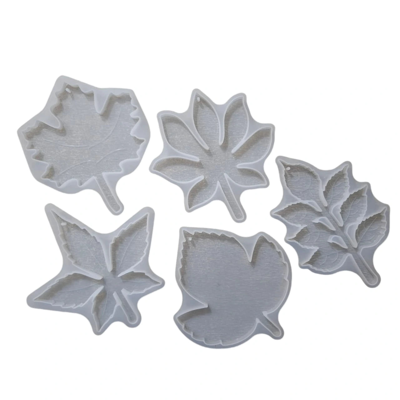 Explore our collection of leaf-shaped silicone molds designed for DIY epoxy resin coasters. Create stunning, personalized cup mats with ease and precision.